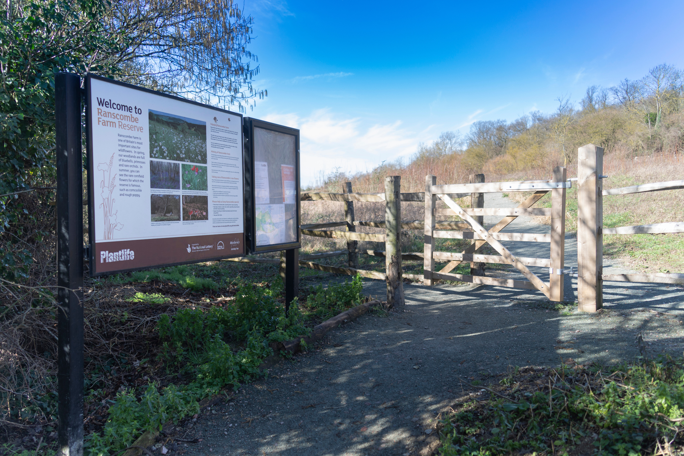 Full Comms Peters Village 85