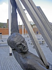 stroodsculpture.jpg