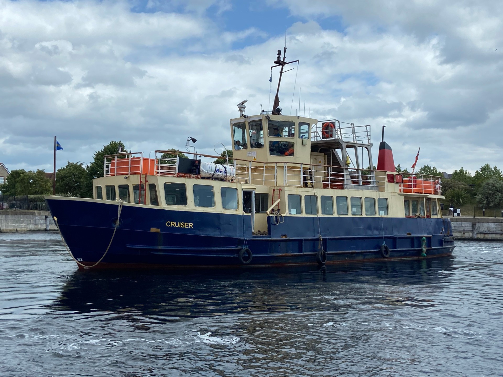 Jetstream Tours Cruiser