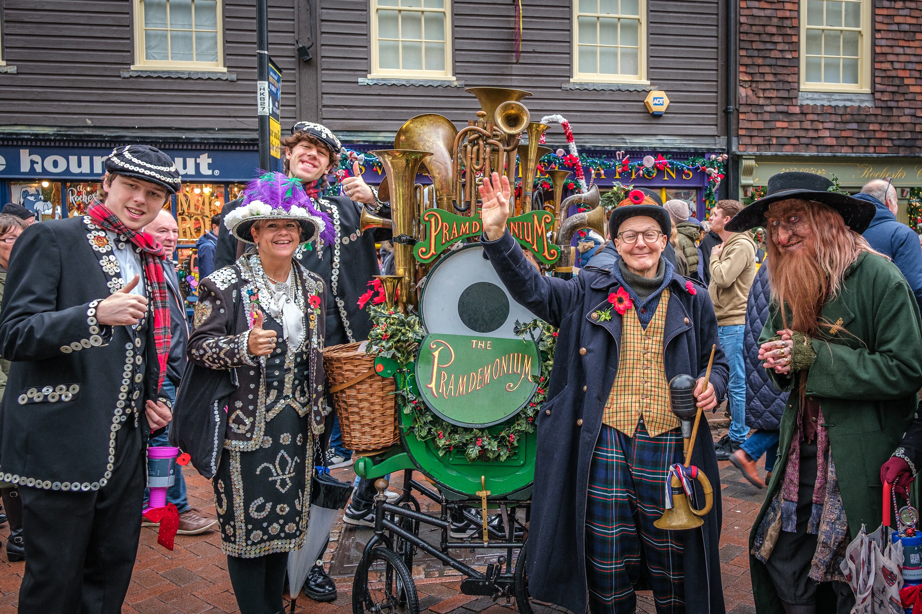 Characterswith Fagin Comms Image