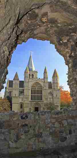 Rochester_Cathedral_from castlewall.jpg