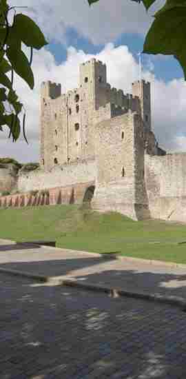 rochester-castlemoat2.jpg