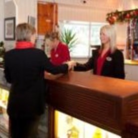 King Charles Hotel reception