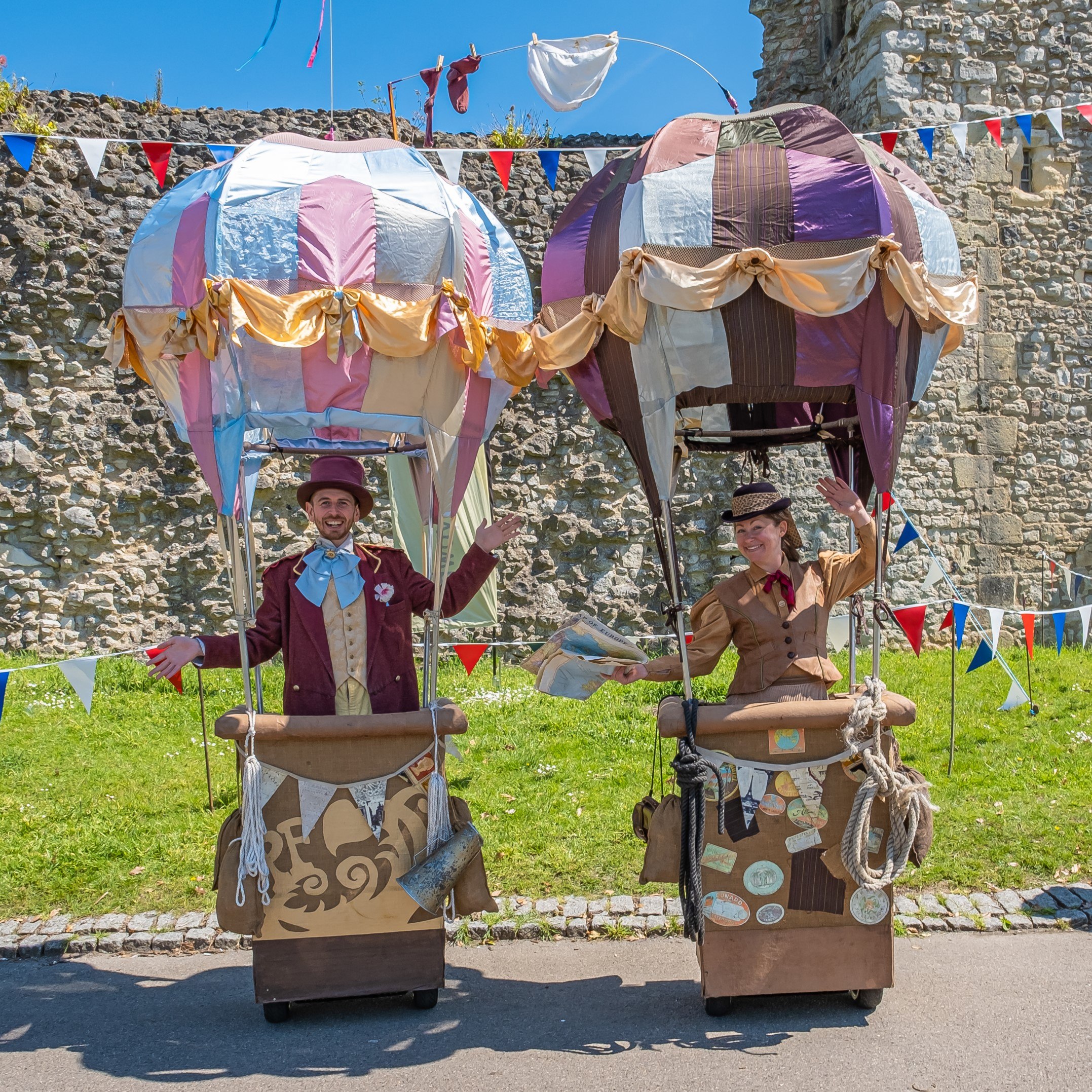 Image of roaming Artists during the Jubilee weekend 2022