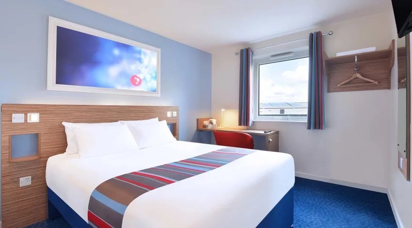 Travel Lodge Standard Room